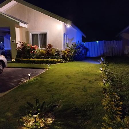 Natty'S Cozy Beach House In Hanover Jamaica Lucea Esterno foto