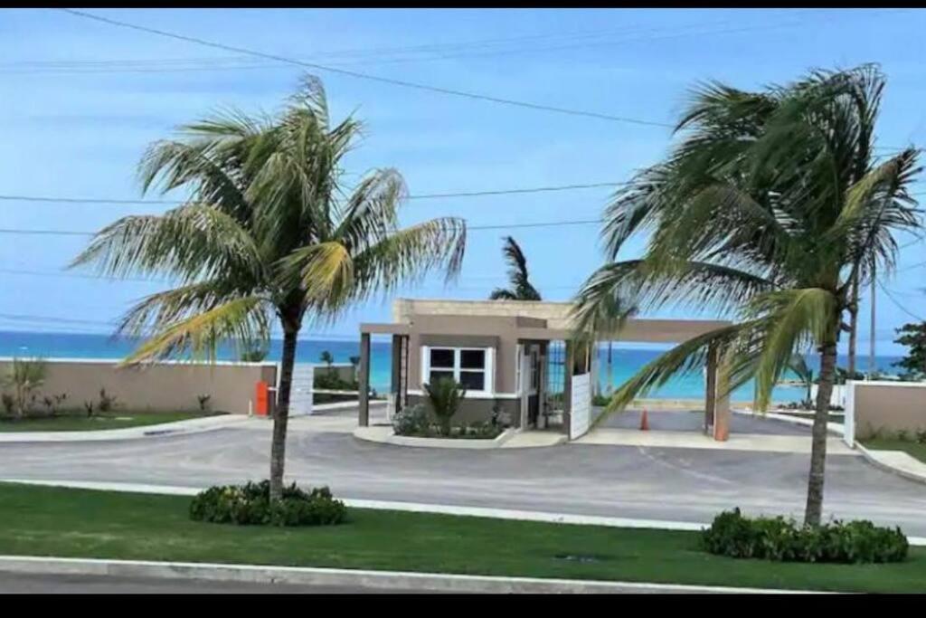 Natty'S Cozy Beach House In Hanover Jamaica Lucea Esterno foto