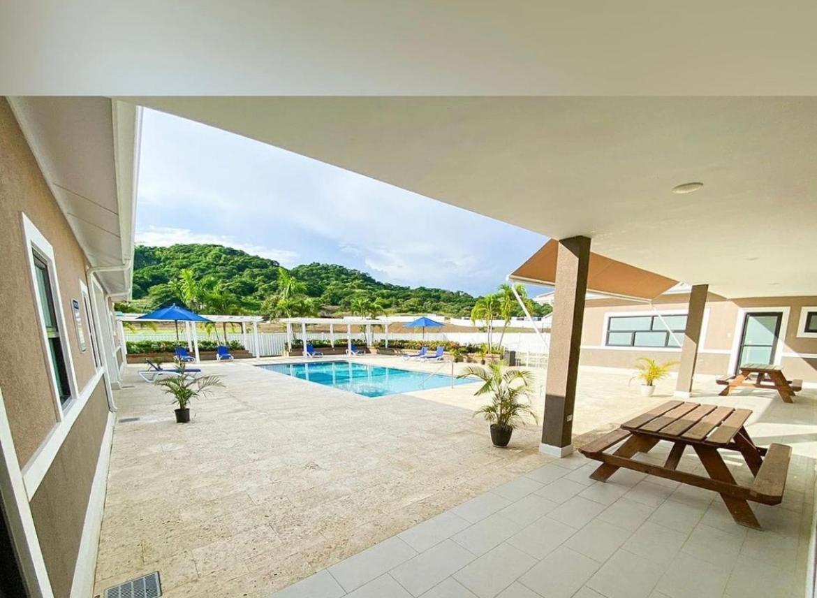 Natty'S Cozy Beach House In Hanover Jamaica Lucea Esterno foto